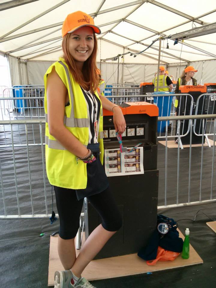 970099_626845594001563_366090558_n